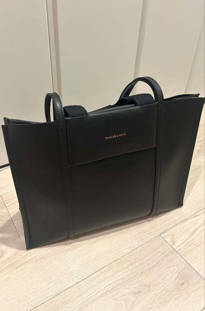 Charles & Keith ダブルハンドルトートバッグ