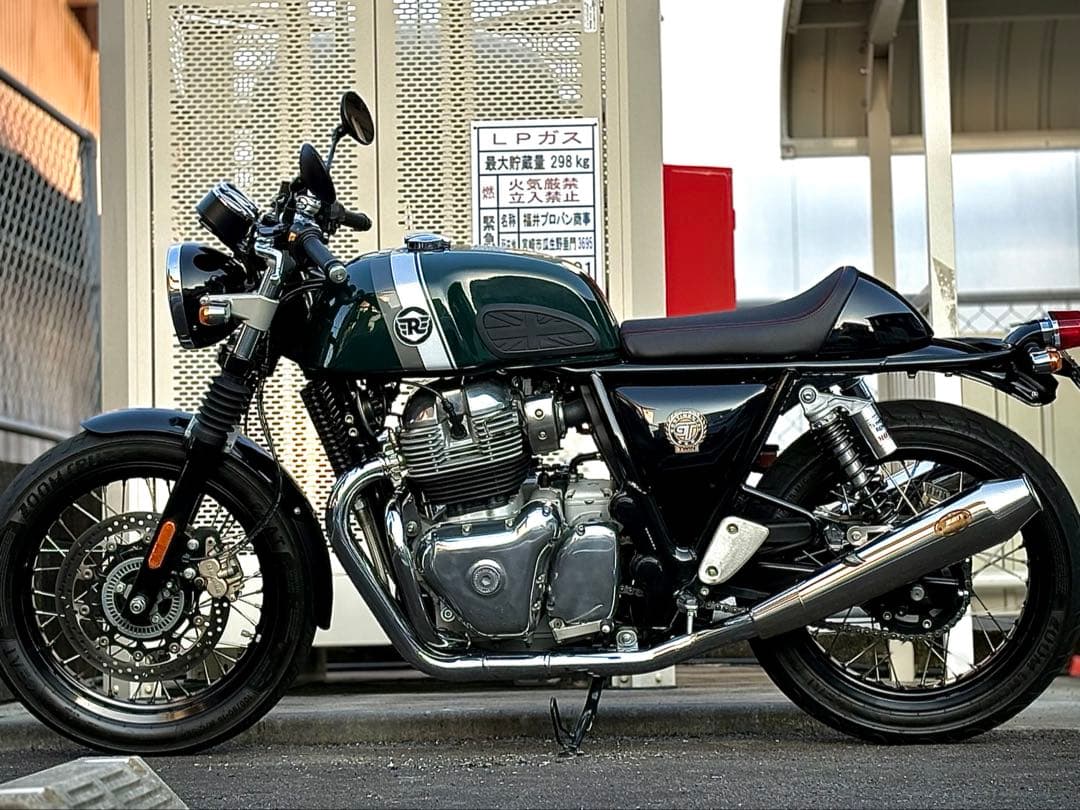 コンチネンタルgt650 タンク　ロイヤルエンフィールド