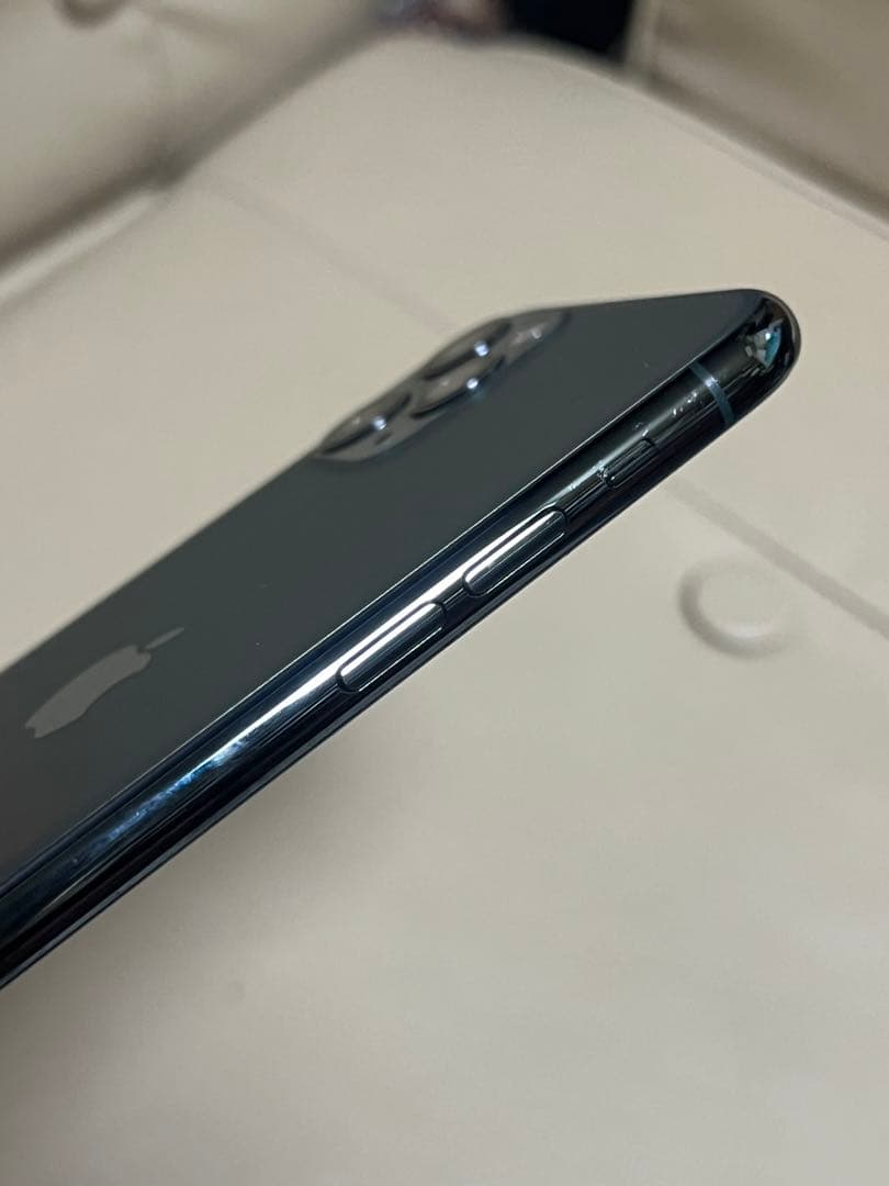 iphone11pro 256gb バッテリー81% SIMフリー 画面割れ有り