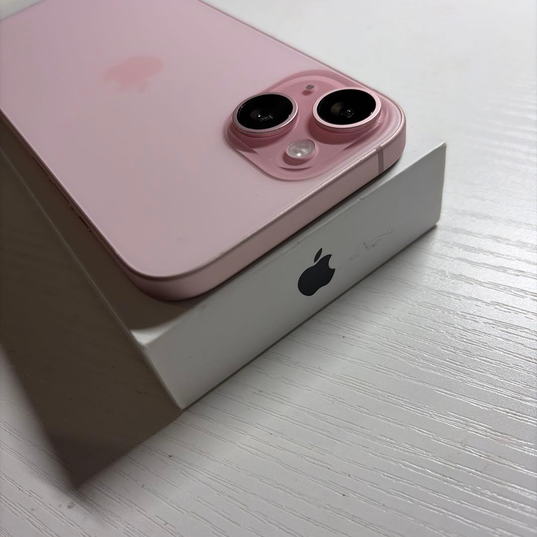 iPhone15 128GB ピンク SIMフリー 極美品