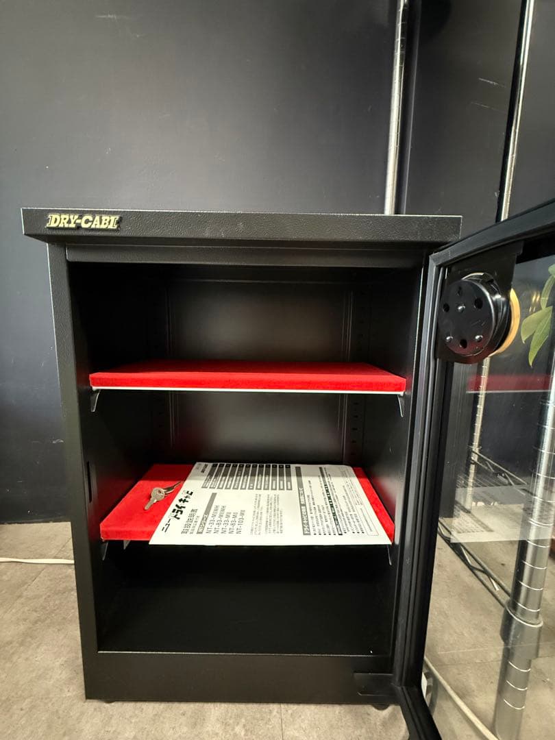 トーリハン　防湿庫　ドライキャビNT-83