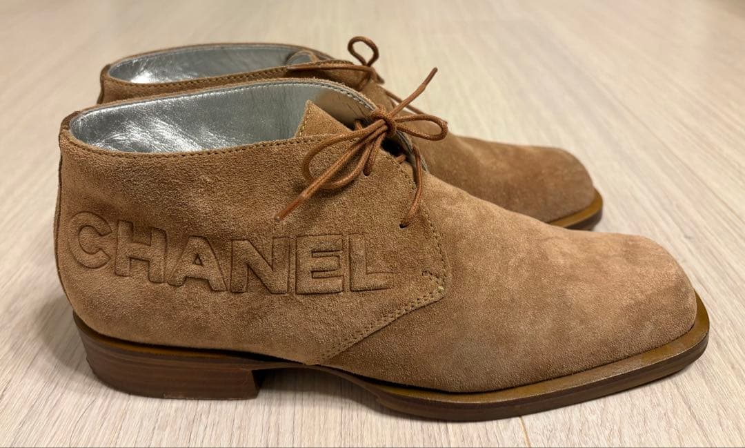 CHANEL スエードシューズ　袋、箱付き