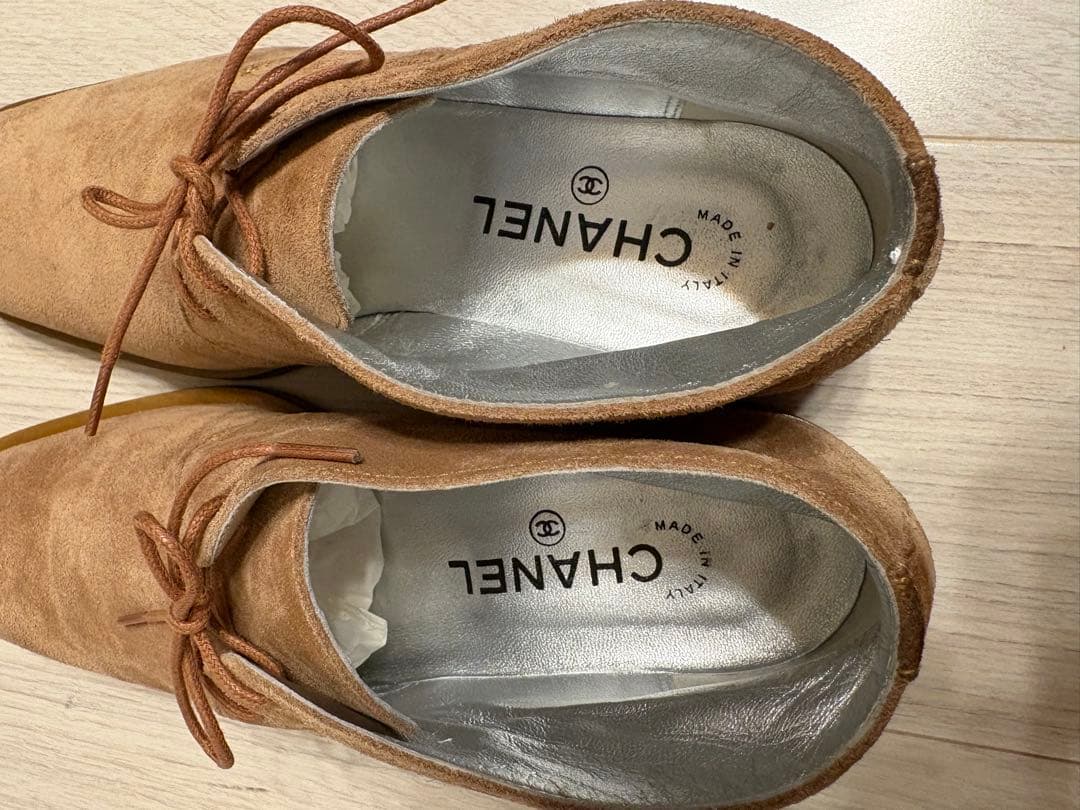 CHANEL スエードシューズ　袋、箱付き