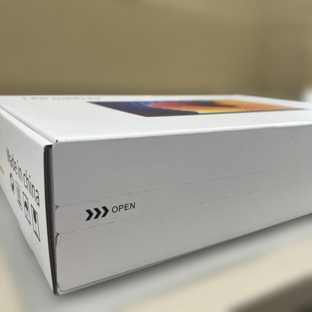 511432 移動式モニター 15.6 インチのタッチスクリーン