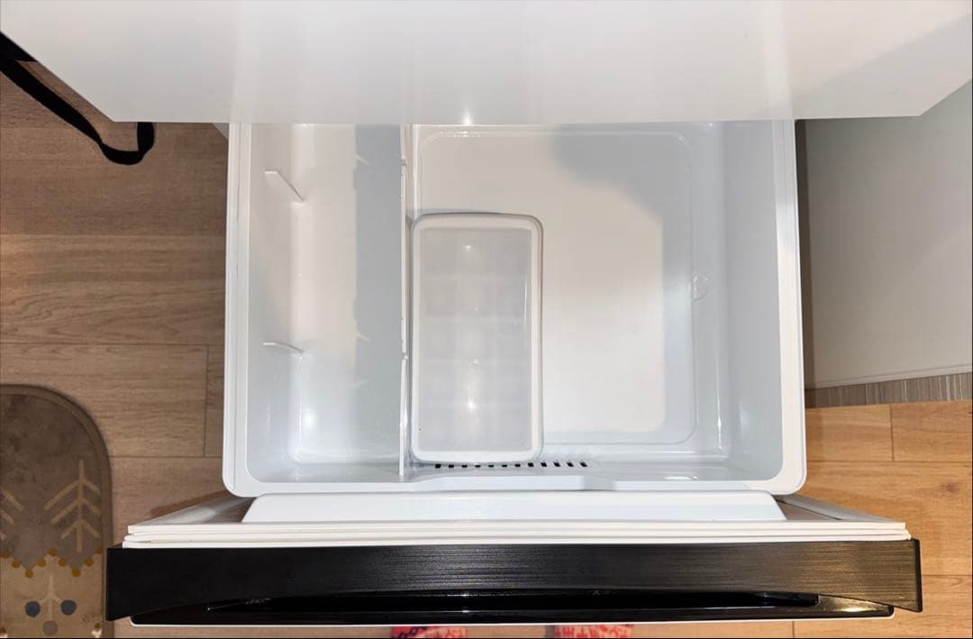 【2/2(月)まで】冷蔵庫 HR-D1304 Hisense