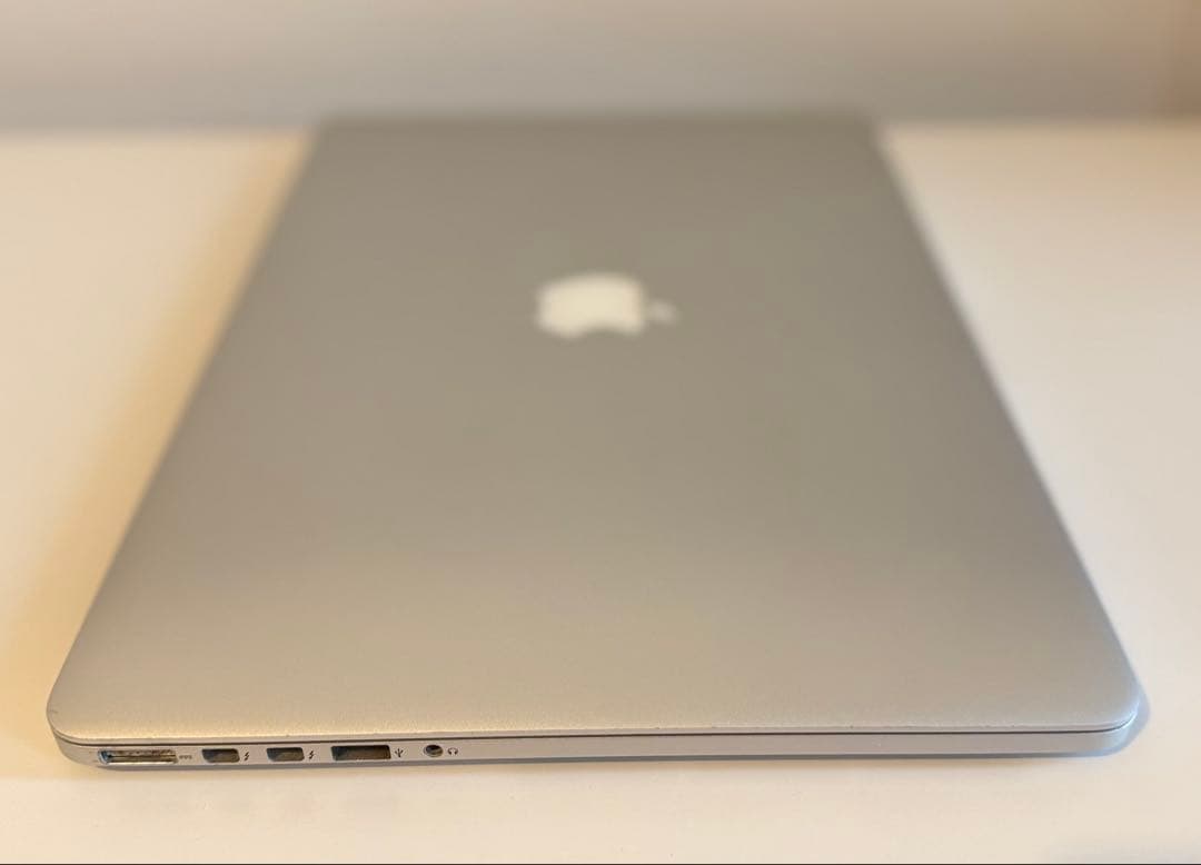 美品 Macbook Pro 2015 15インチ Windows 11 Pro