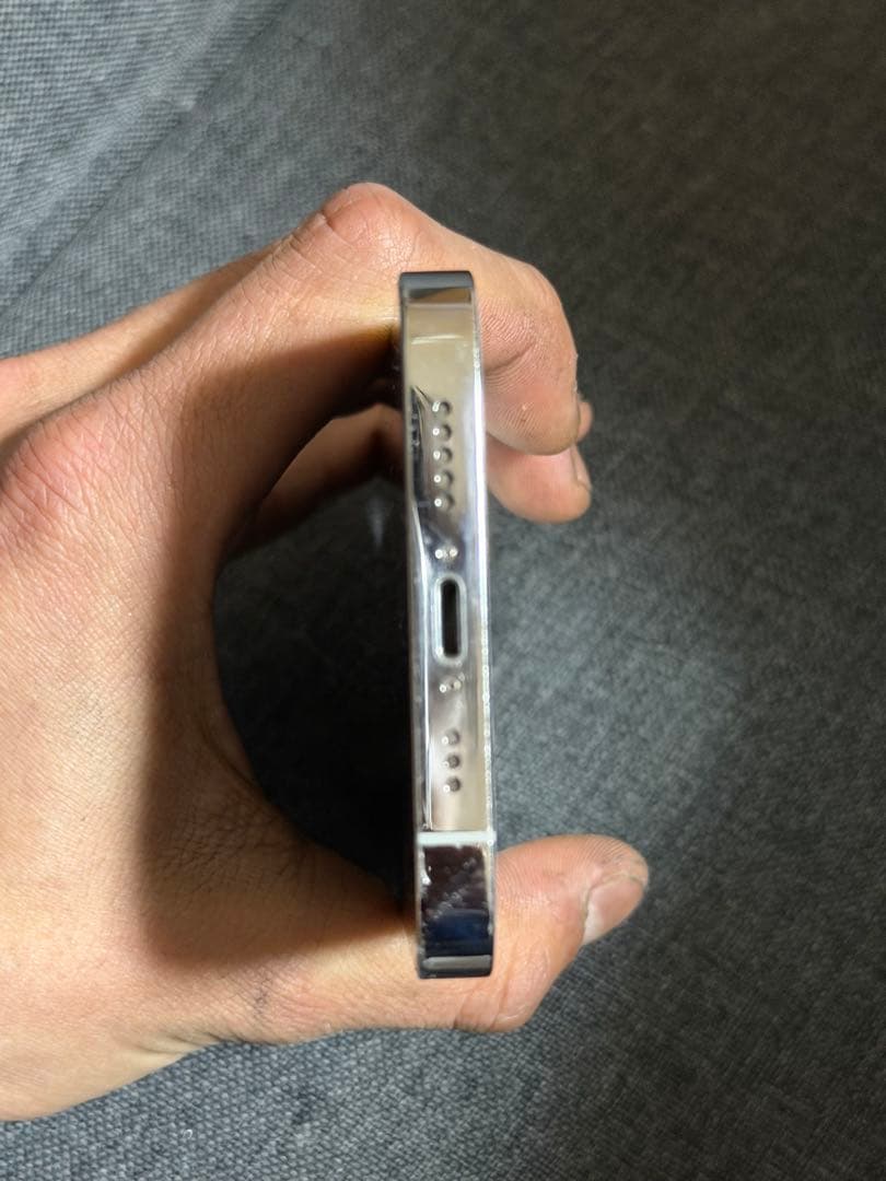 iPhone13pro シルバー 128GB