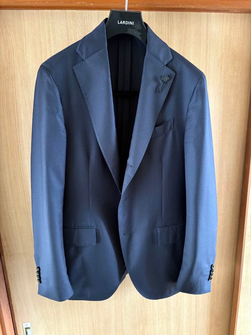 【美品】LARDINI ラルディーニ スーツ 46 ネイビー