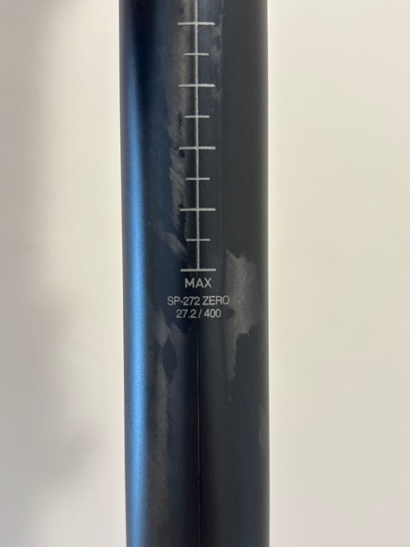 高剛性　CARRMATO ブラック シートポスト　カーボン