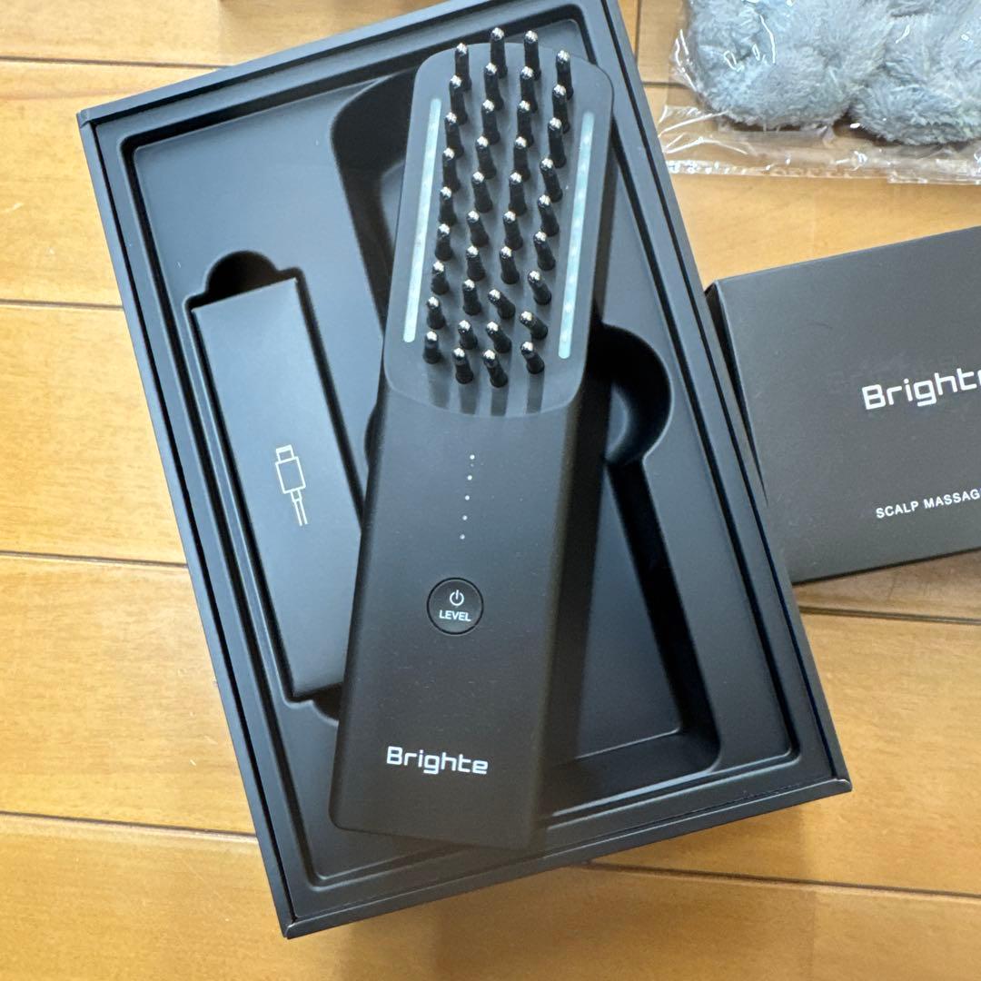 美品 リフトアップ ブライト エレキブラシ 美顔器 化粧水 スカルプブラシ