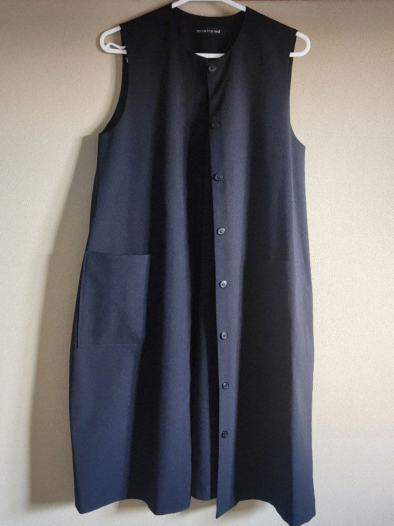 値下中【着用1回美品】mizuiro indジレ オケージョンやイベントに
