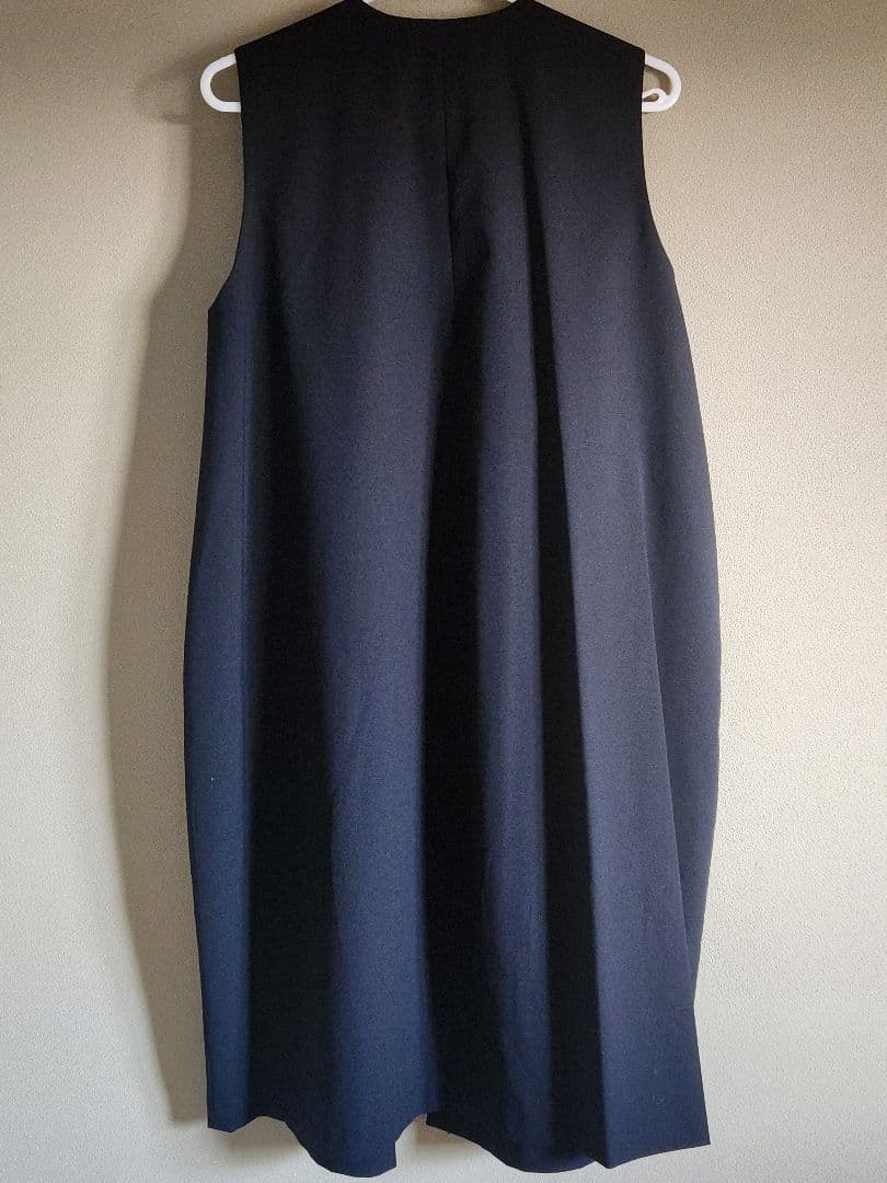 値下中【着用1回美品】mizuiro indジレ オケージョンやイベントに