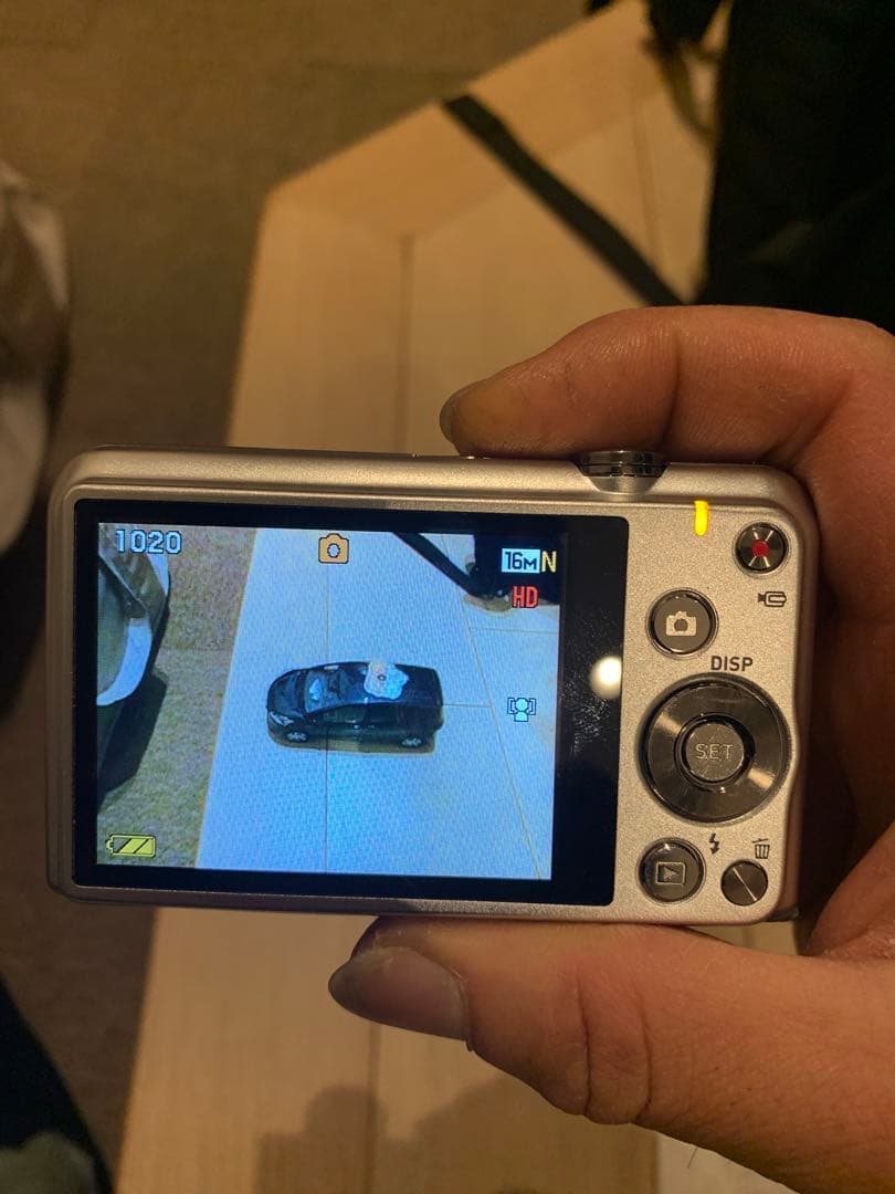 [美品]CASIO EXILIM EX-Z880 ホワイト