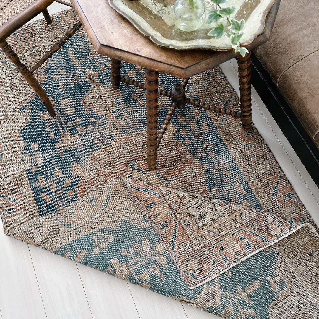 トルコ ヴィンテージラグ A119 レア ネイビー アプリコット ベージュ