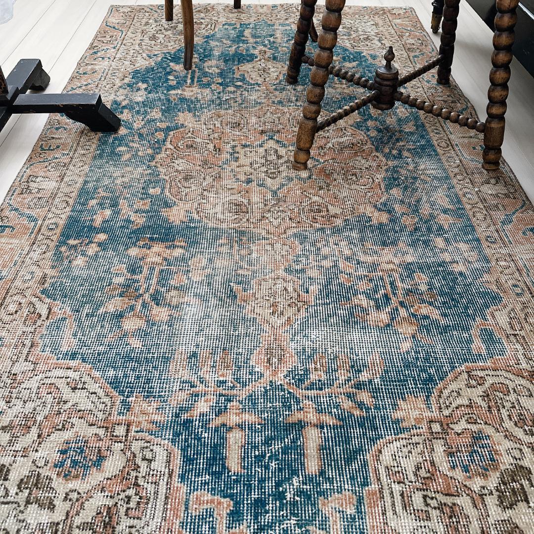 トルコ ヴィンテージラグ A119 レア ネイビー アプリコット ベージュ