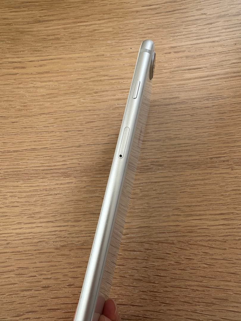 【訳あり】iPhone 8 Plus 64GB SIMフリー