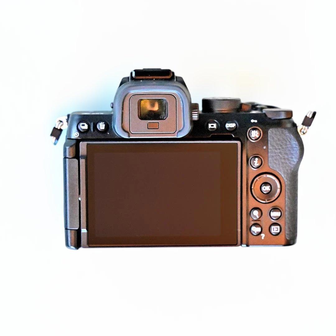 Nikon Z50II ボディー　高性能なのに、コンパクト