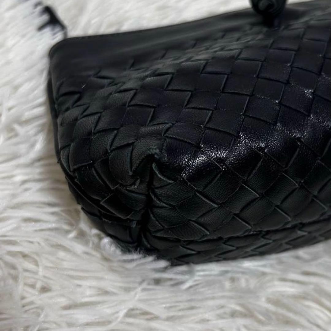 美品　ボッテガヴェネタ　イントレチャート　アクセサリーポーチ　レザー　ブラック