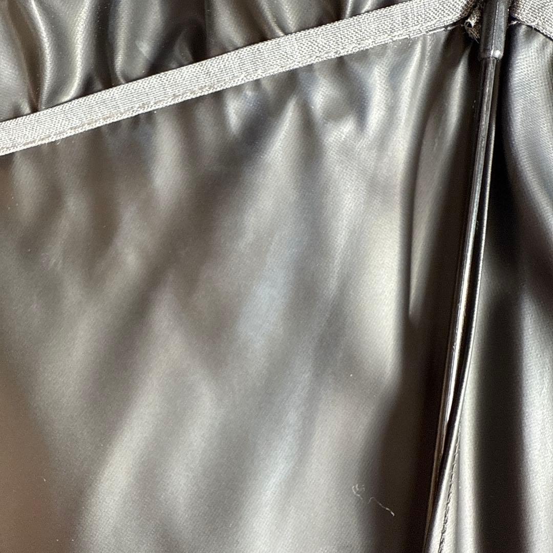 サンバリア100 折りたたみ日傘 2段折フリル / フロストグレー　木曲がり手元