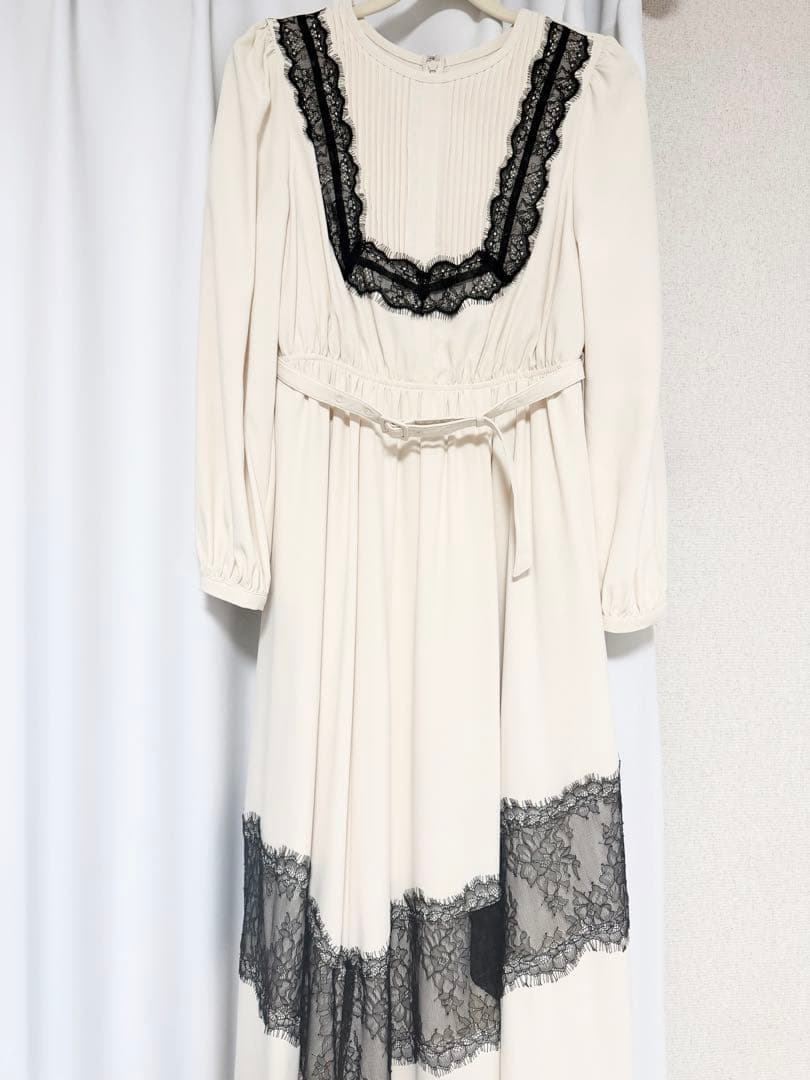 ワンピース herlipto Rosaline Lace Trimmed Dress S