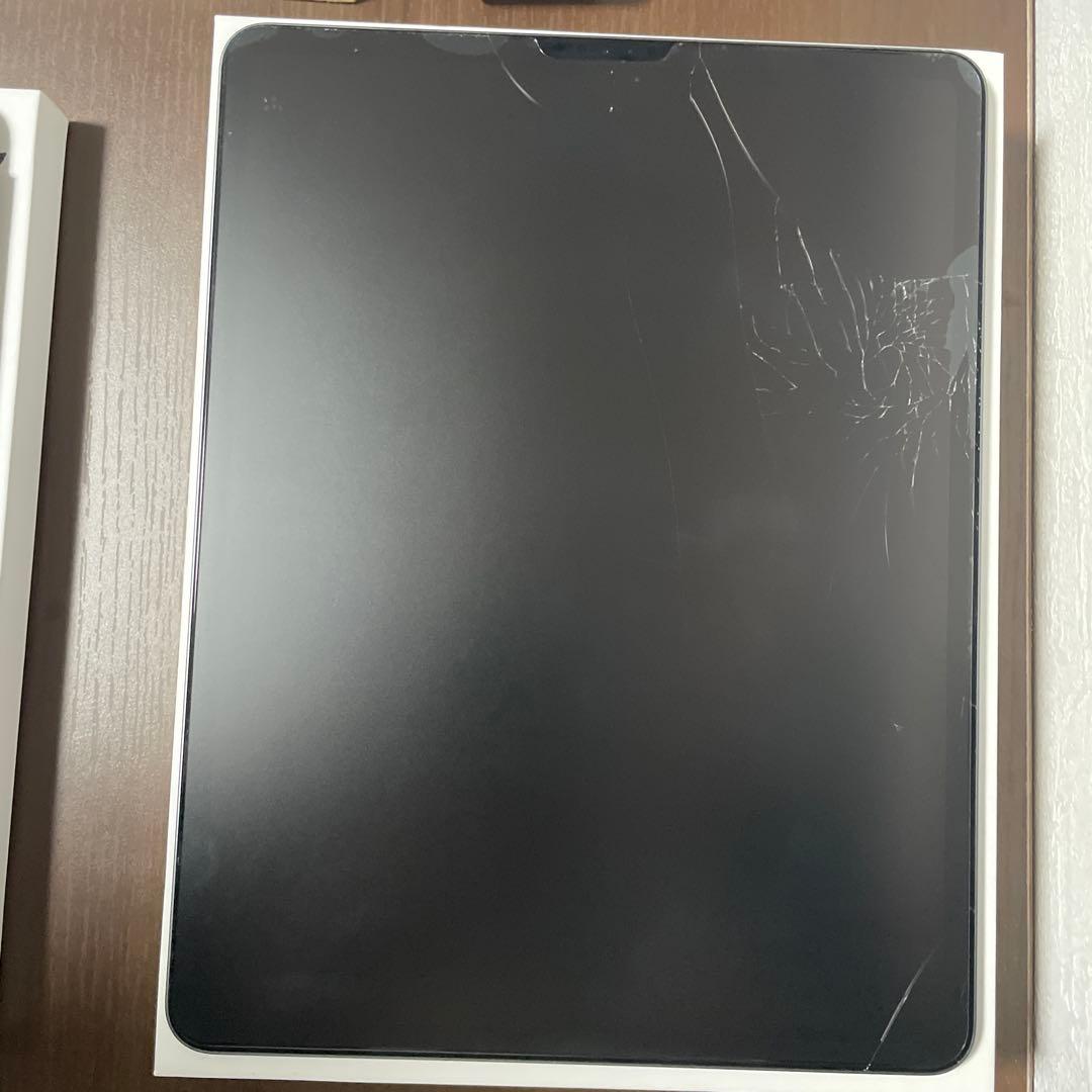 iPad pro 12.9 第４世代 256GB + 周辺機器【ヒビ有り】