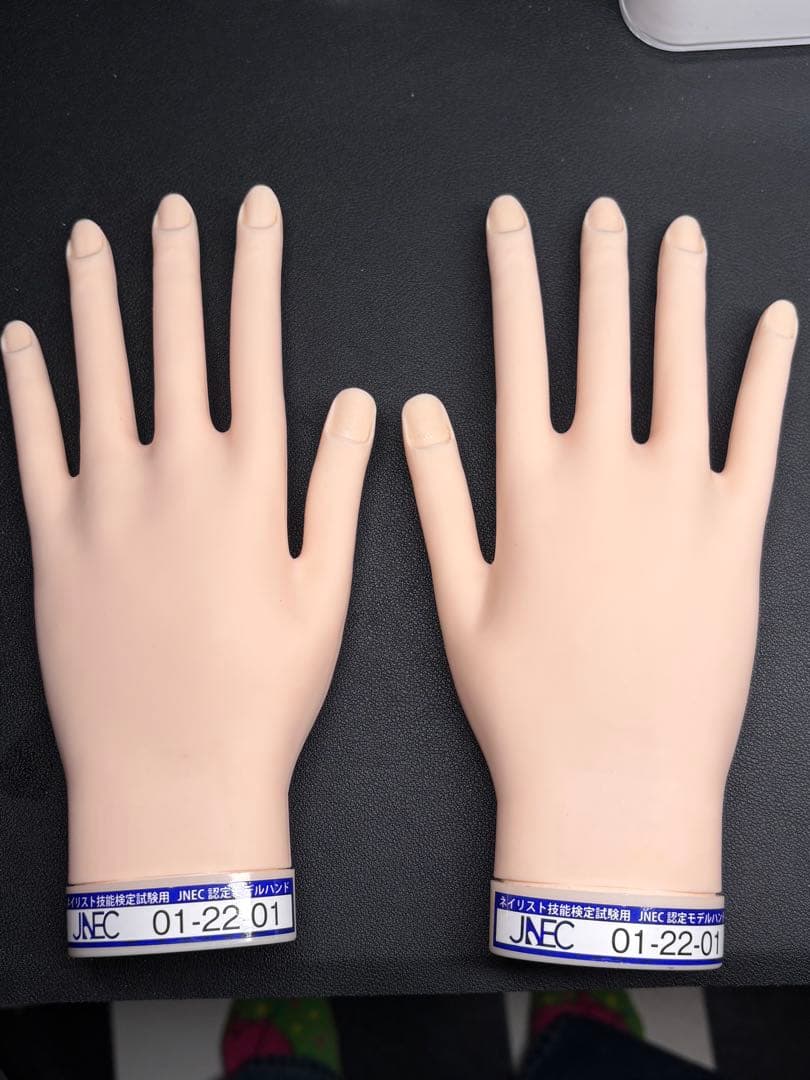 シリコン ネイル　ハンドくん　検定用ハンド　練習用手モデル