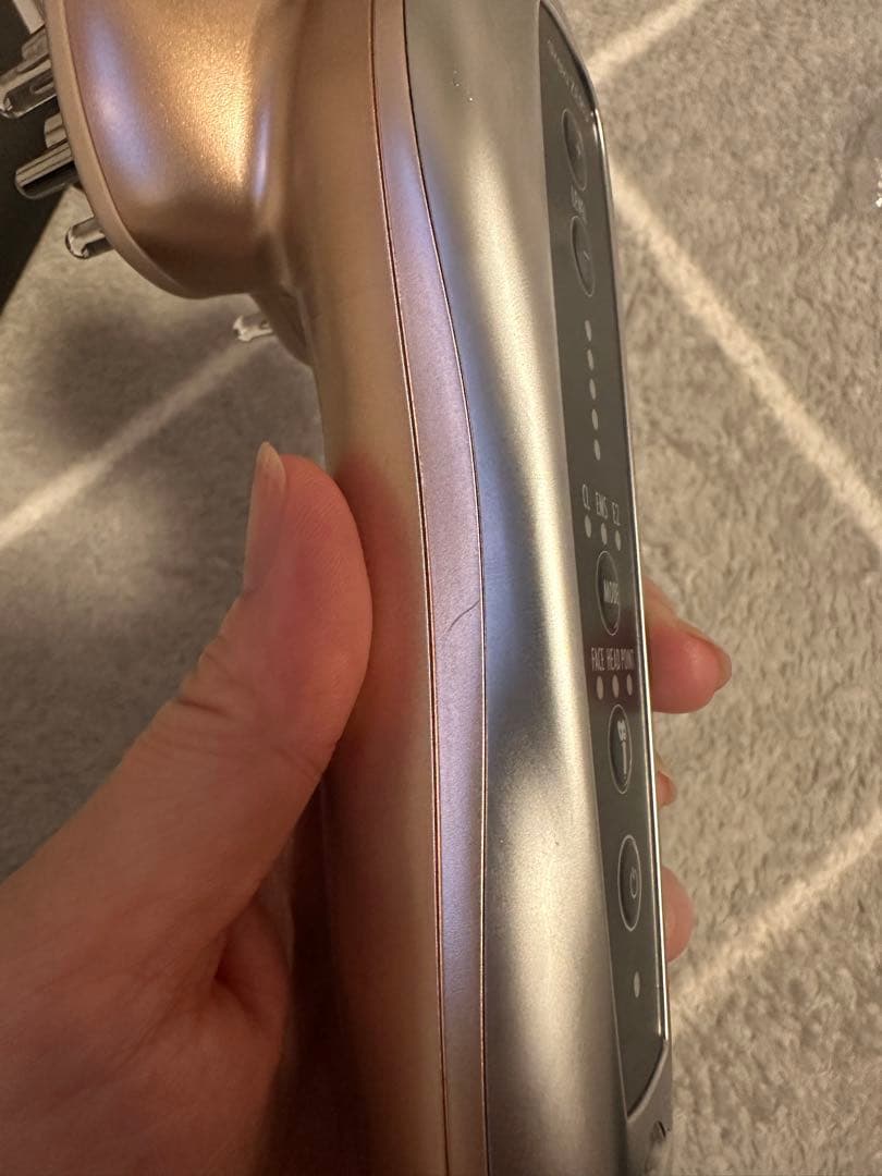 direia ZERU （ディレイア ゼル）美顔器