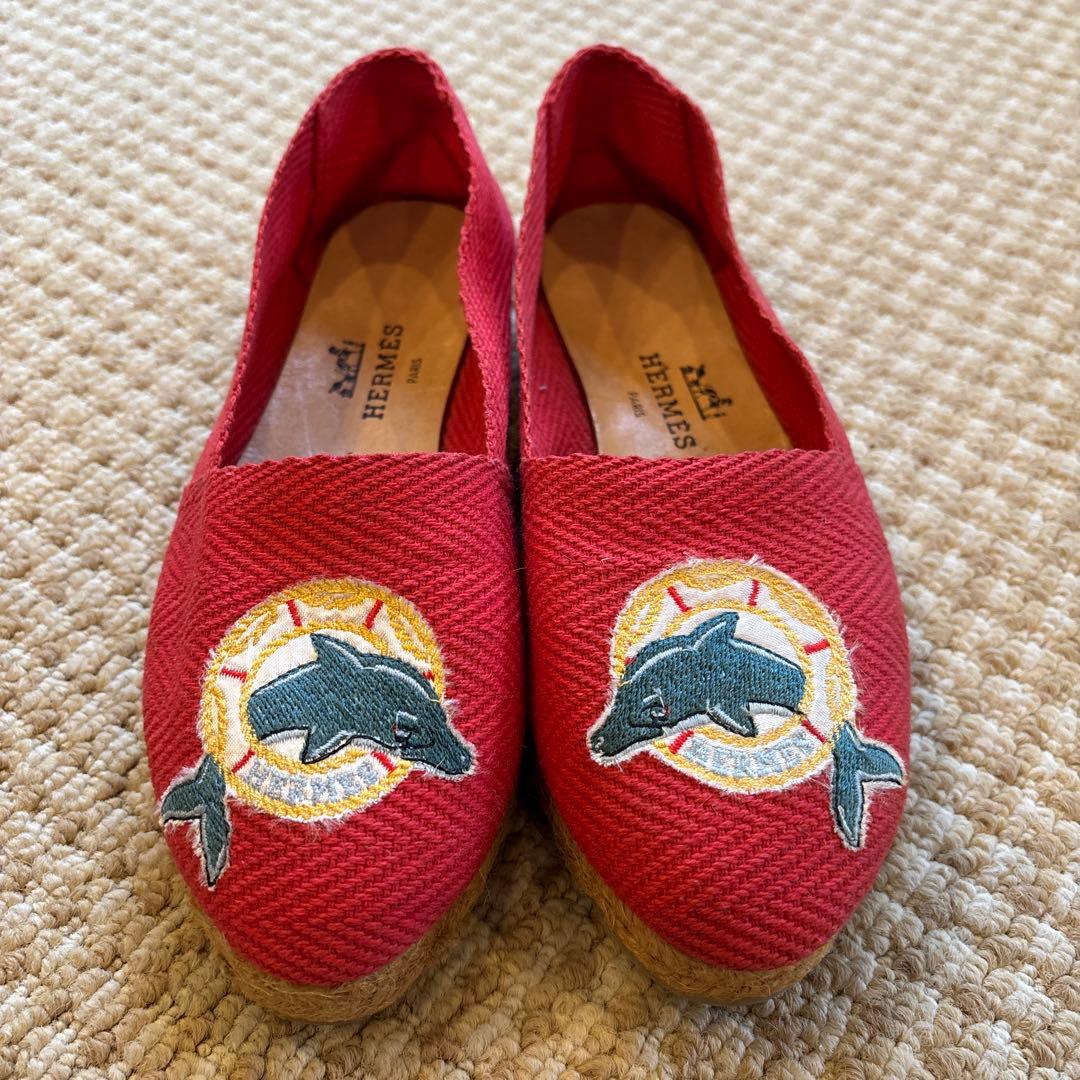 HERMES レッド エスパドリーユ イルカ刺繍