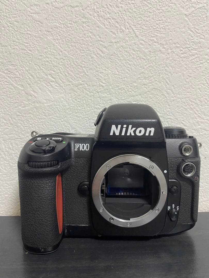 ニコン　Nikon F100 ボディ