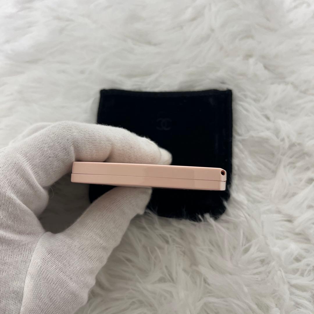 シャネル　CHANELコンパクトダブルミラー バレリーナ 111