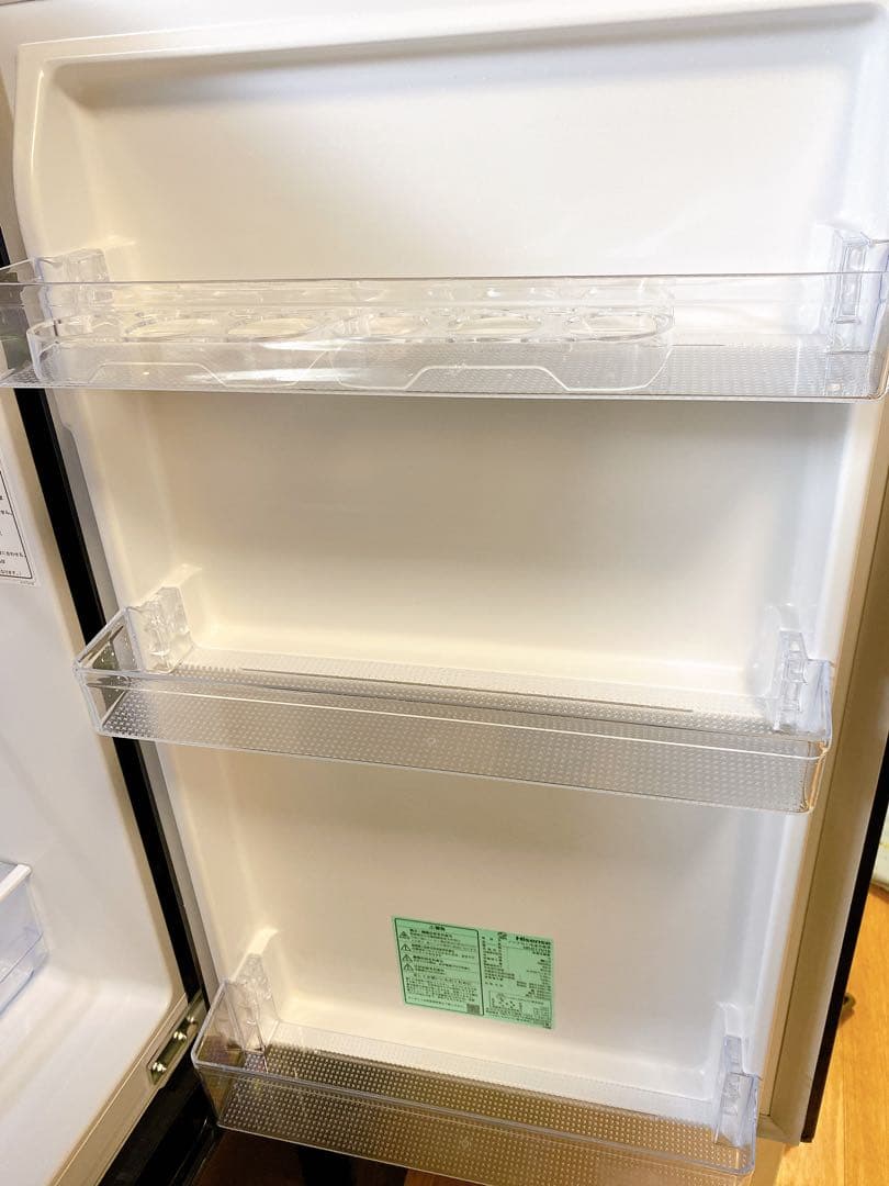 Hisense ブラック 冷蔵庫 上下二段式　175L