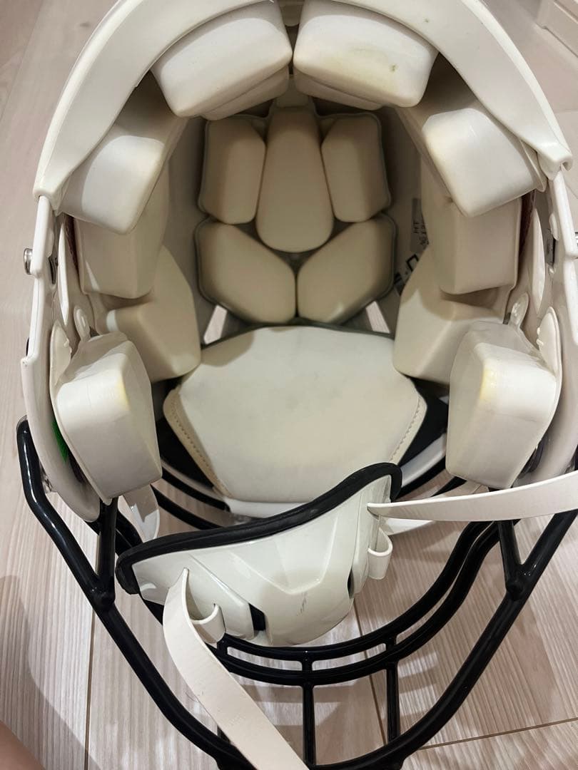 Riddell アメリカンフットボールヘルメット 白　未使用