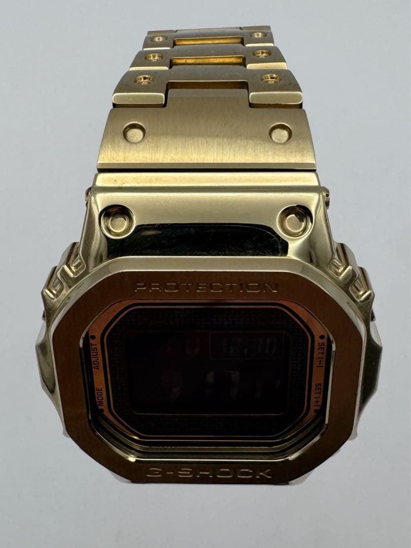 G-SHOCK GMW-B5000 ゴールド