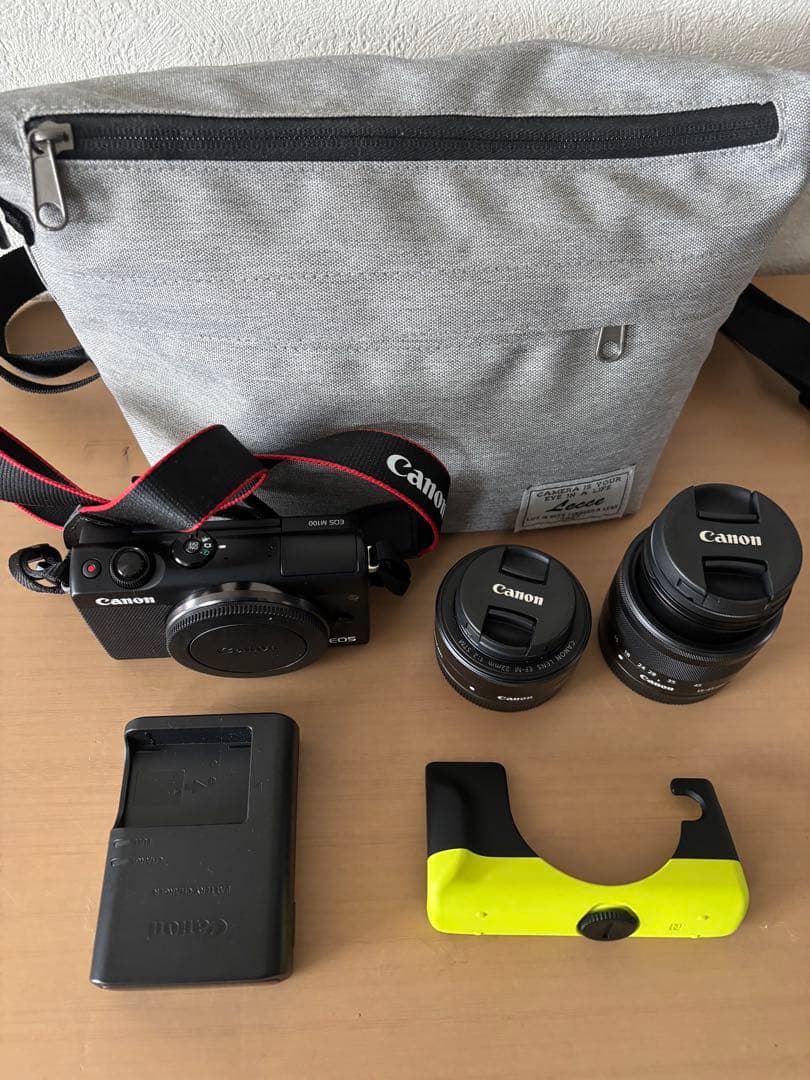 Canon EOS M100 ミラーレスカメラ 2本レンズ付き
