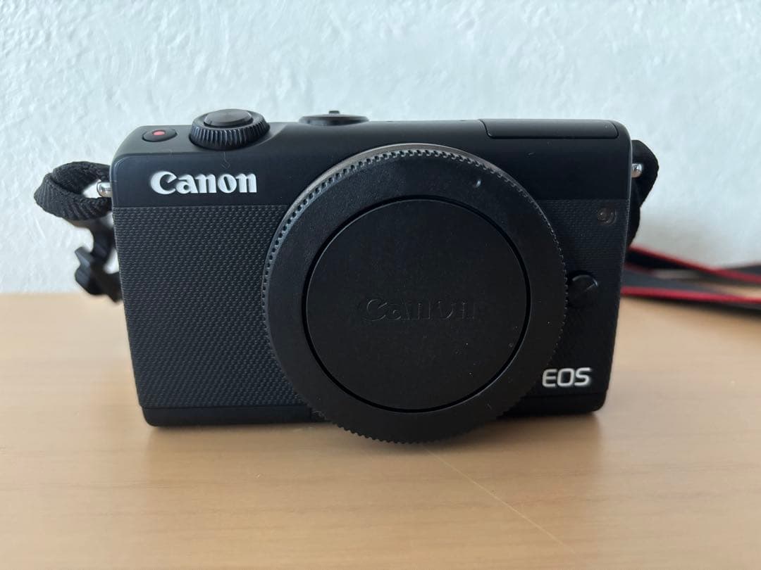 Canon EOS M100 ミラーレスカメラ 2本レンズ付き