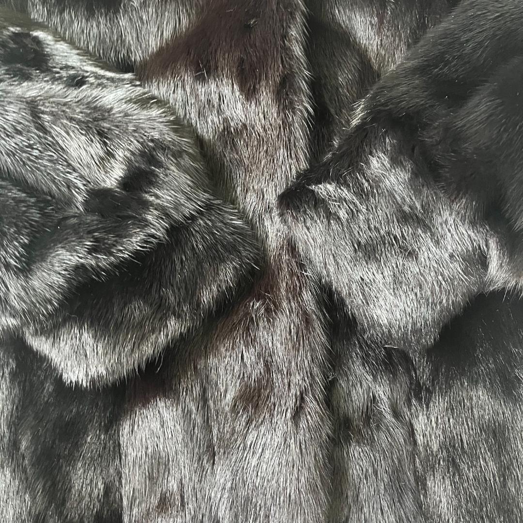 極美品 SAGA MINK サガミンク 裏地刺繍 ミンクファーコート ブラック