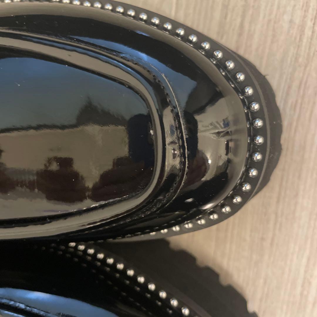 GEMMA LINN ブラックエナメルローファー