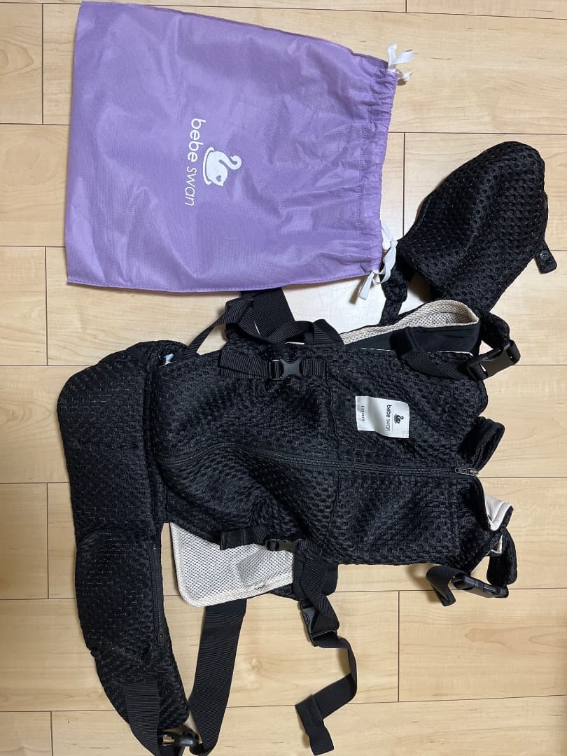 c,,- べべスワン抱っこ紐