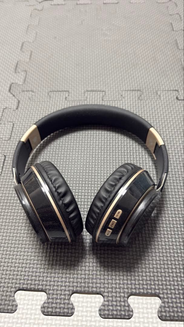 ワイヤレスヘッドホン ブラック ゴールドアクセント