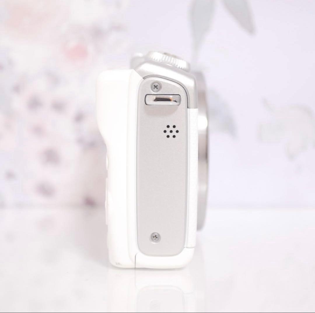 高画質で自撮りもラクラク☆Wi-Fi通信機能付き♪キャノン EOS M100♡