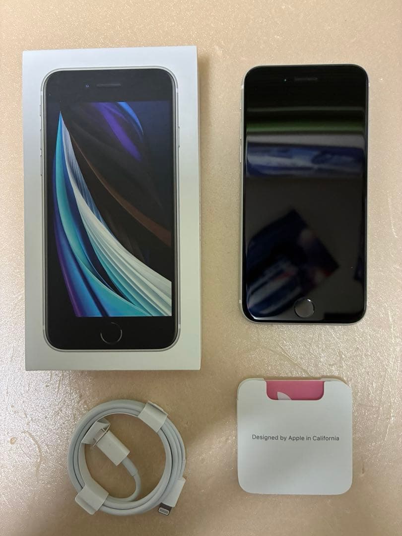 【美品】 iPhone SE 第2世代 64GB ホワイトMHGQ3J/A
