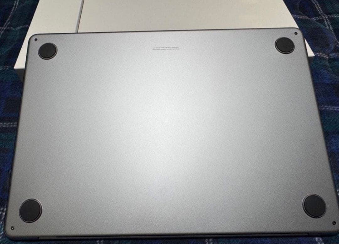 MacBook Air / M1 / 2020 / 放電回数 15/ 美品