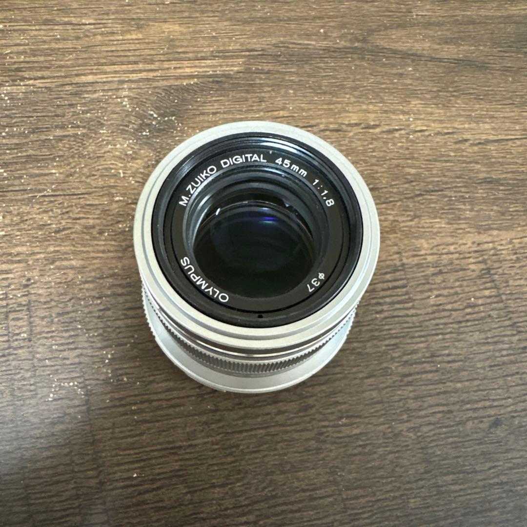 レンズ(単焦点) Olympus M.ZUIKO DIGITAL 45mm f/1.8