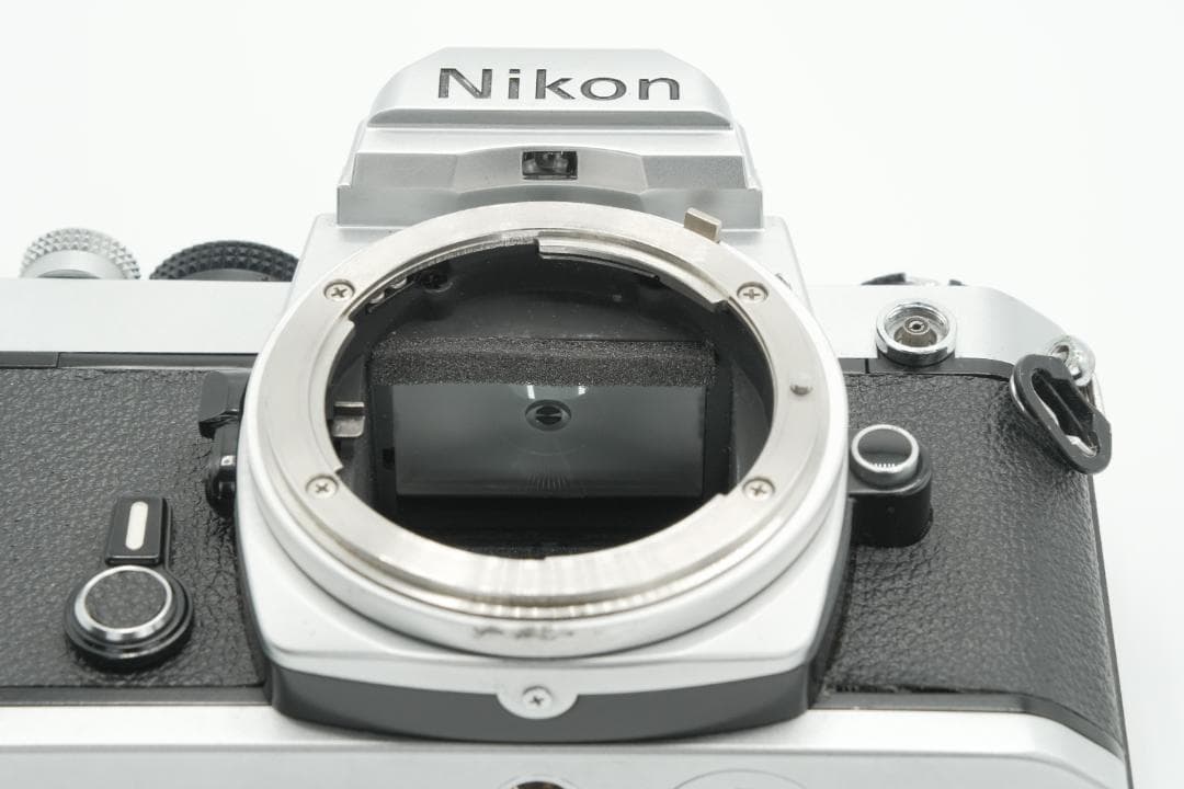 【中古】Nikon FM シルバーボディ フィルム一眼レフカメラ