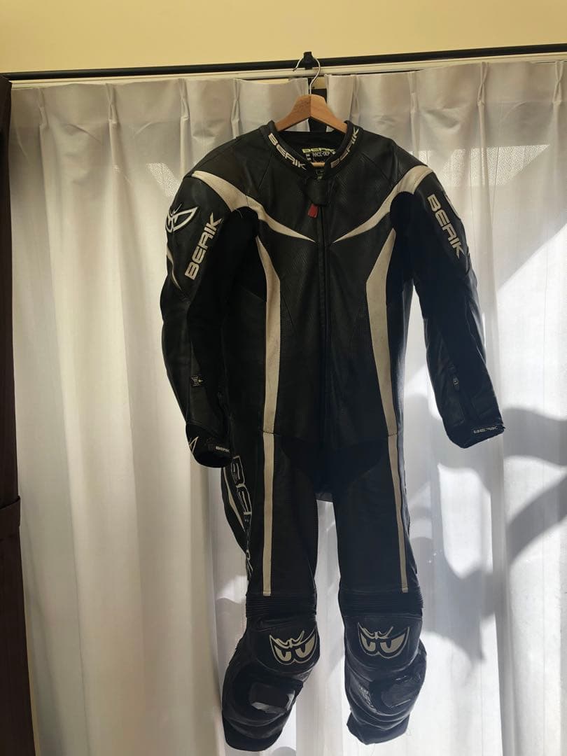 BERIK ベリック　MFJ公認レーシングスーツ 54サイズ　革ツナギ　つなぎ