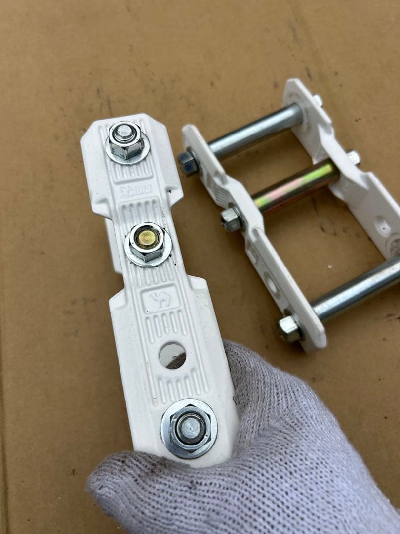 ランクル60 デューン　シャックル　新品