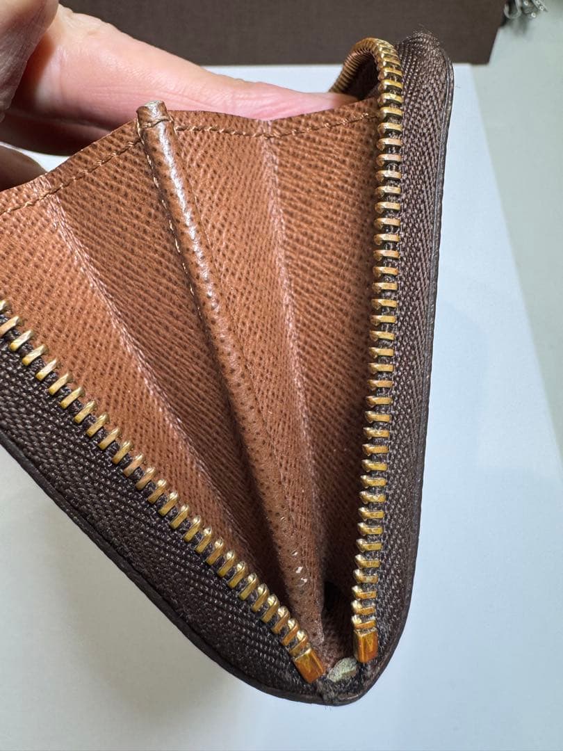 ルイヴィトン ジッピーパース モノグラム