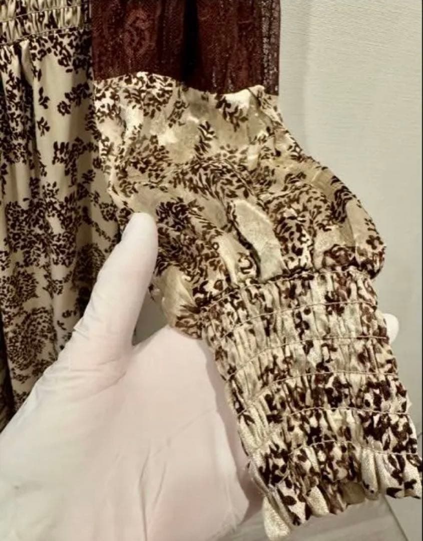 ワンピース Herlipto Winter Floral Longsleeve Dress