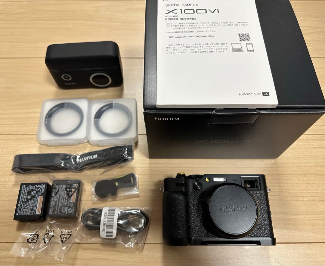 ◆極美品◆ FUJIFILM X100VI ブラック　オプション品付き