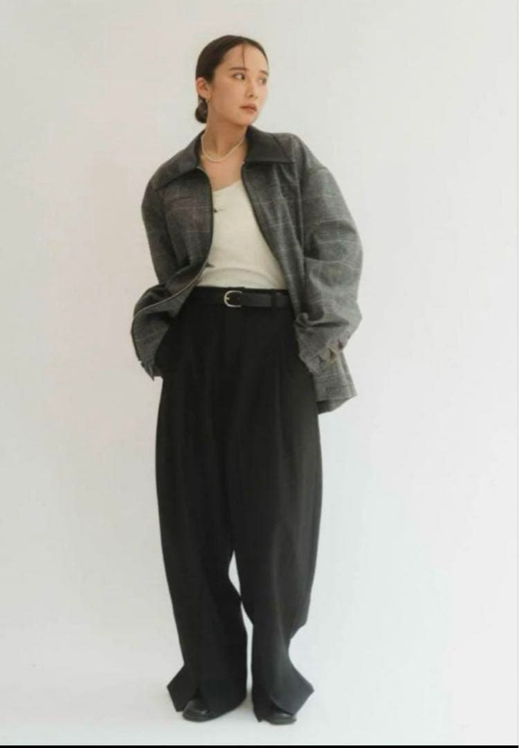 Knuth Marf フロントスリットパンツ 黒